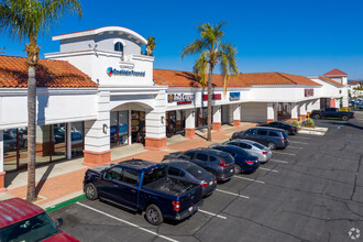 1471-1651 W Whittier Blvd, La Habra, CA à louer Photo de l’immeuble– Image 1 sur 6