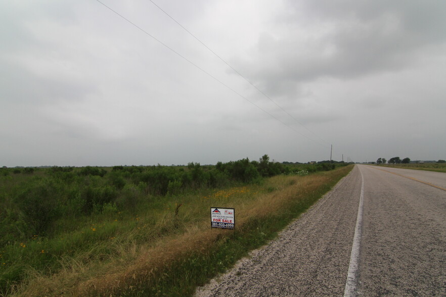 207 & S H 60, East Bernard, TX à vendre - Photo de l’immeuble – Image 1 sur 6
