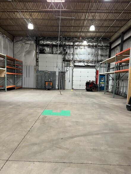 1200 N Logan St, Lincoln, IL à louer - Photo intérieure – Image 2 sur 25