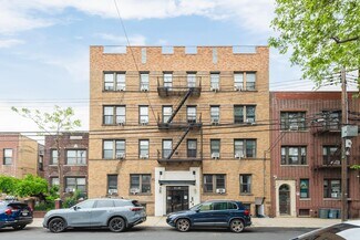 Plus de détails pour 31-40 30th St, Astoria, NY - Logement à vendre