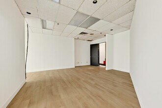 12905 Rue Sherbrooke E, Montréal, QC à louer Photo intérieure– Image 1 sur 6
