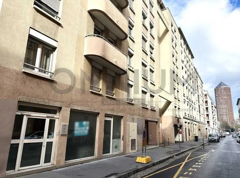 Bureau dans Lyon à louer - Photo de l’immeuble – Image 1 sur 7