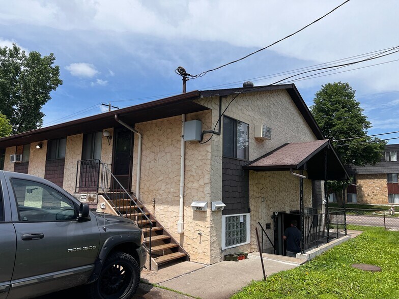 96 Arlington Ave W, Saint Paul, MN à vendre - Photo de l’immeuble – Image 2 sur 11