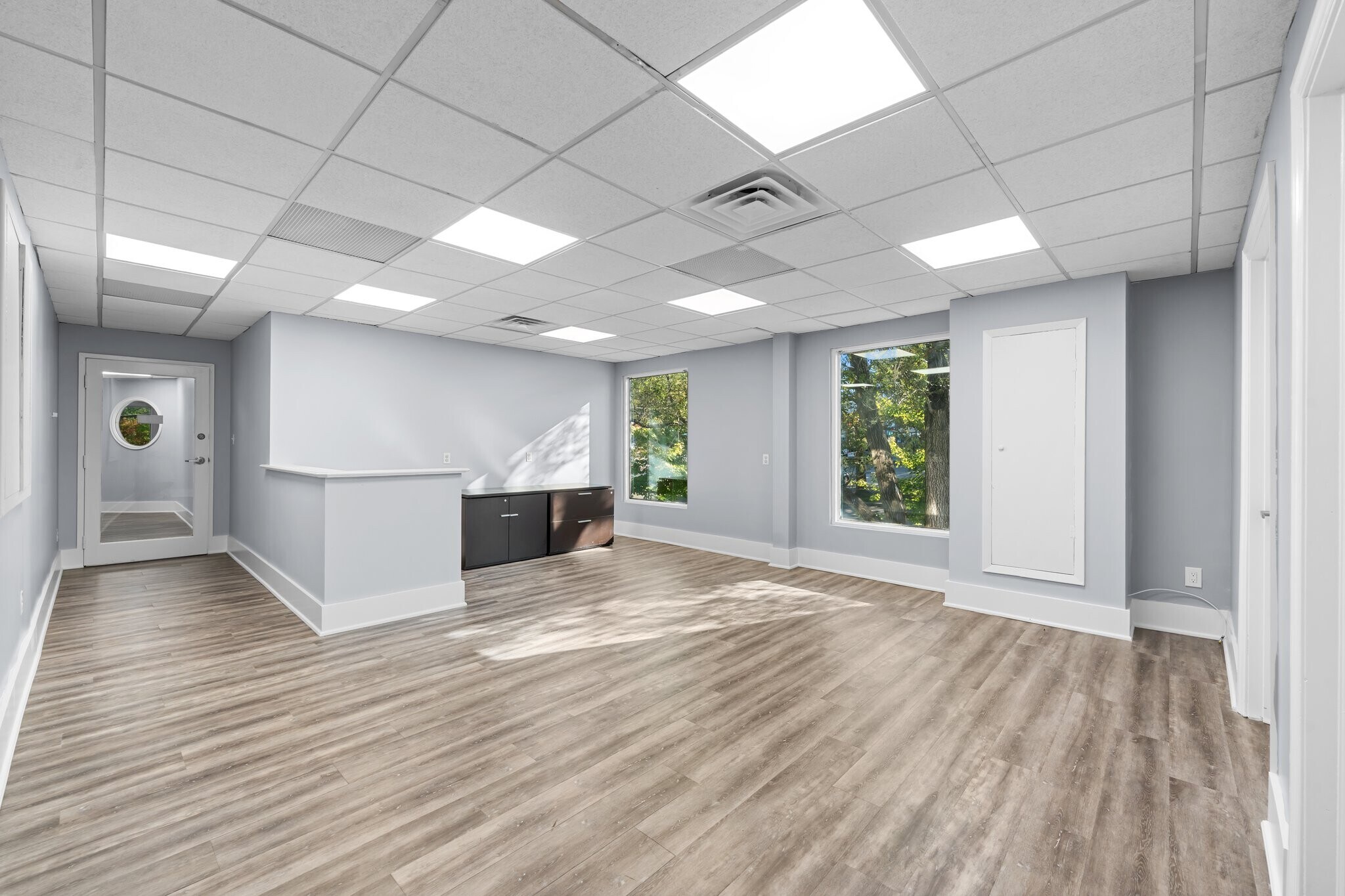 308 W Main St, Smithtown, NY à louer Photo intérieure– Image 1 sur 4