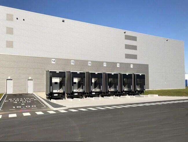 Plus de détails pour Industriel/Logistique à louer