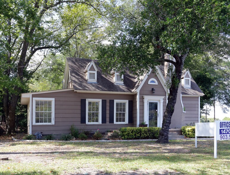 2103 S Fleishel Ave, Tyler, TX à vendre - Photo de l’immeuble – Image 2 sur 2