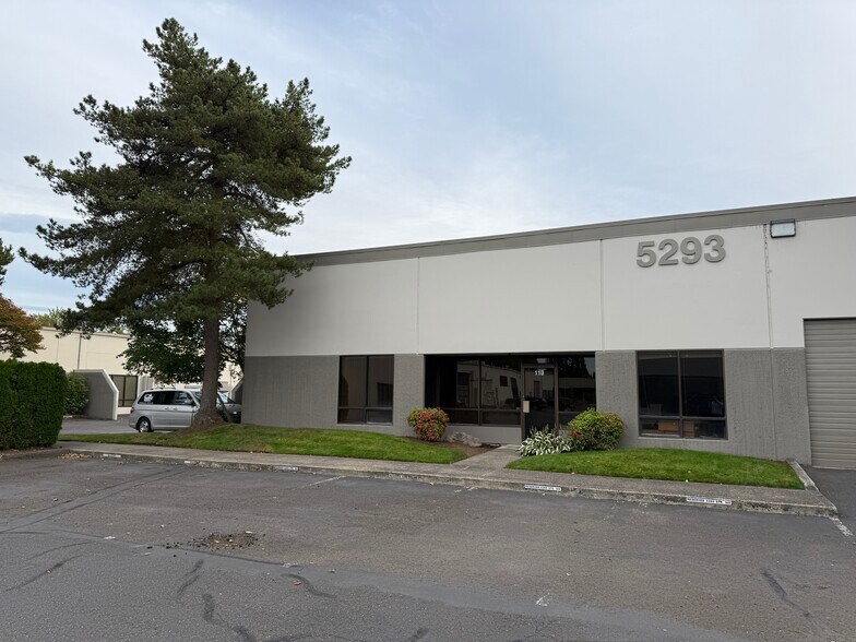 5293 NE Elam Young Pky, Hillsboro, OR à vendre - Photo de l’immeuble – Image 3 sur 18