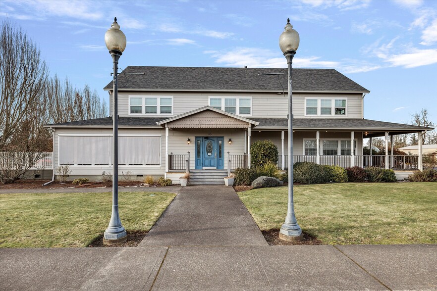 113 N Elm St, Canby, OR à louer - Photo de l’immeuble – Image 1 sur 60