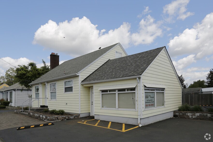 3322 SE 122nd Ave, Portland, OR à vendre - Photo principale – Image 1 sur 2