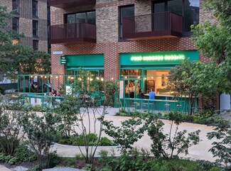 Plus de détails pour 16A Ash Ave, Londres - Local commercial à louer