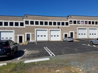 Plus de détails pour 4925-4949 Beech Rd, Temple Hills, MD - Local d'activités à louer