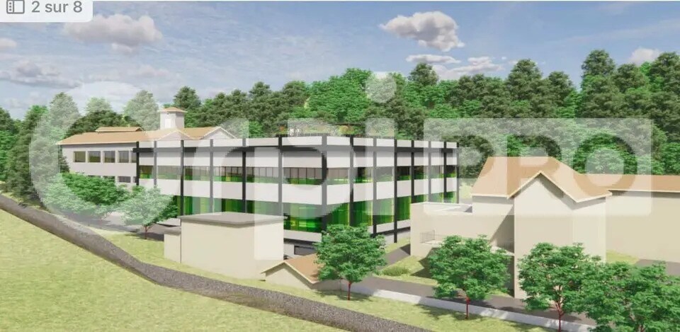 Local d’activités dans Froges à louer - Photo de l’immeuble – Image 1 sur 7