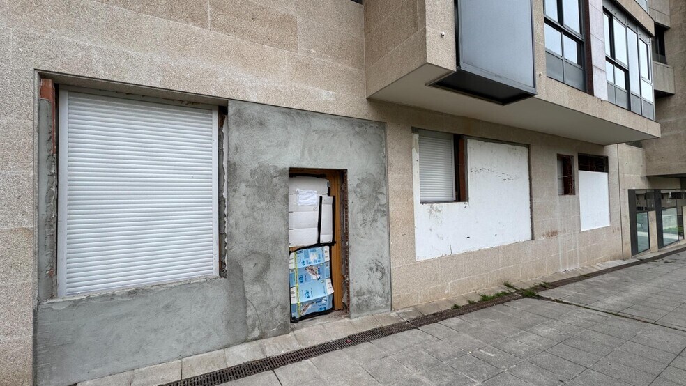 Local commercial dans Vigo, Pontevedra à vendre - Photo de l’immeuble – Image 1 sur 8