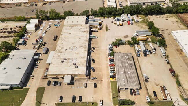 Plus de détails pour 2747 Oakland Ave, Garland, TX - Industriel/Logistique à vendre