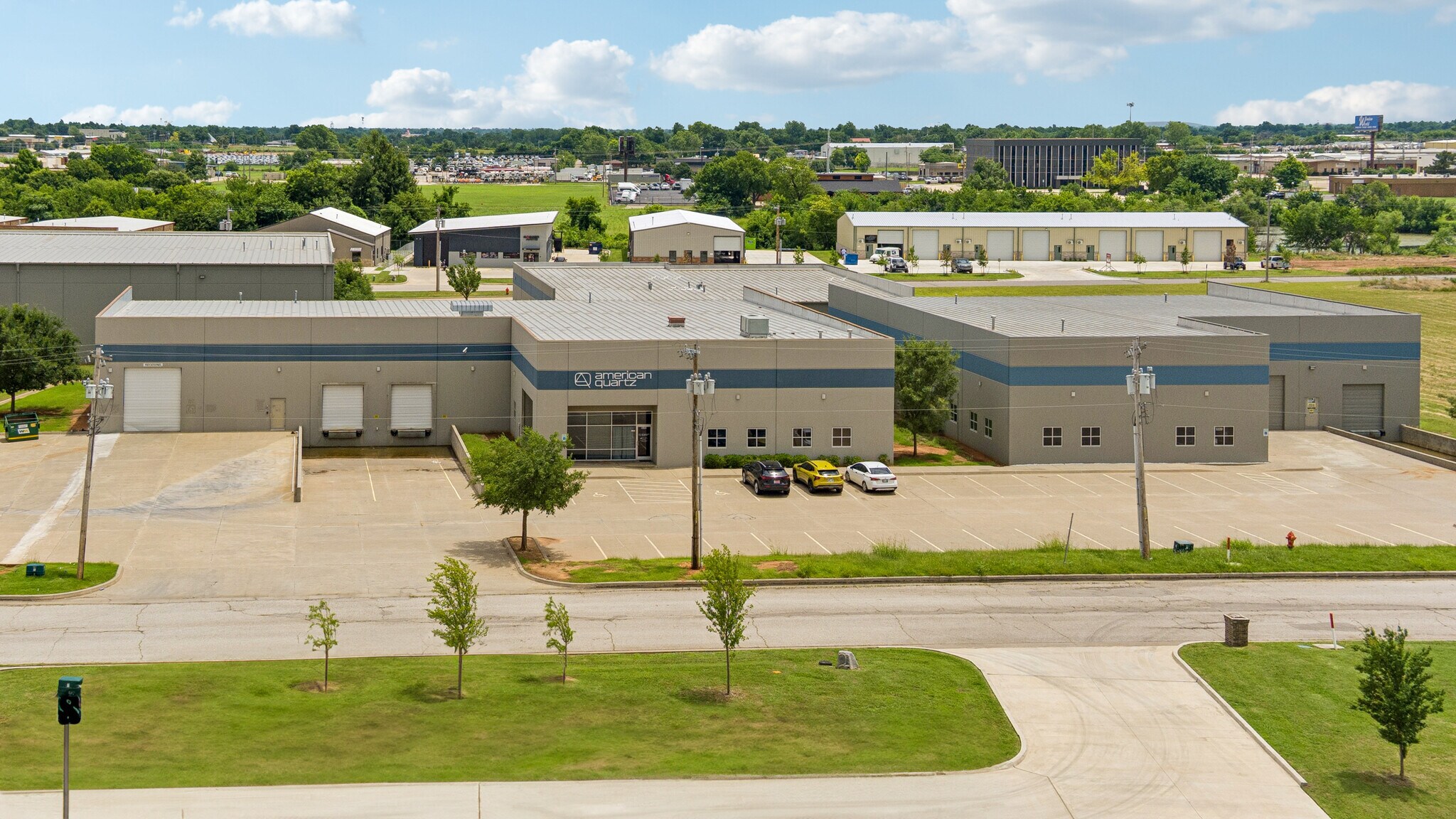 3200 S Thomas Rd, Oklahoma City, OK à louer Photo de l’immeuble– Image 1 sur 17