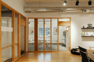 2031-2033 Curtis St, Denver, CO à louer Photo intérieure– Image 2 sur 4