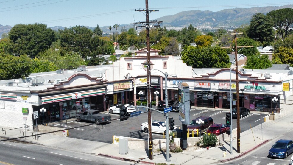 8707 Lindley Ave, Northridge, CA à louer - Photo de l’immeuble – Image 3 sur 7