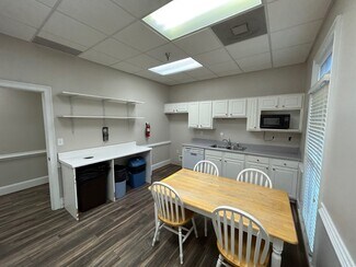 Plus de détails pour 136 N Fairground St NE, Marietta, GA - Bureau à vendre