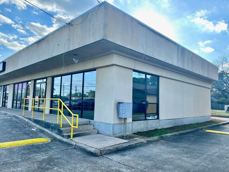 8236-8240 Jewella Ave, Shreveport, LA à vendre - Photo de l’immeuble – Image 3 sur 12