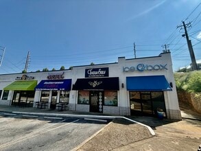 985 Monroe Dr NE, Atlanta, GA à louer Photo de l’immeuble– Image 2 sur 19