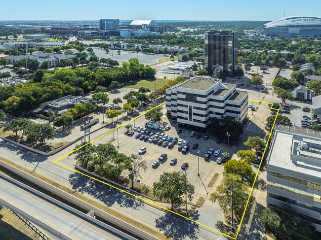 Plus de détails pour 1200 E Copeland Rd, Arlington, TX - Bureau aux enchères