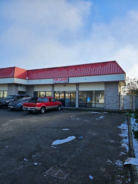 4015 Rucker Ave, Everett, WA à louer - Photo de l’immeuble – Image 2 sur 6