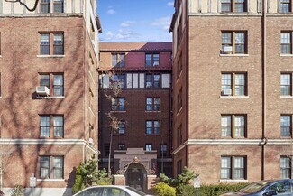 Plus de détails pour 150 Burns St. Commercial Assests – Local d'activités à vendre, Forest Hills, NY