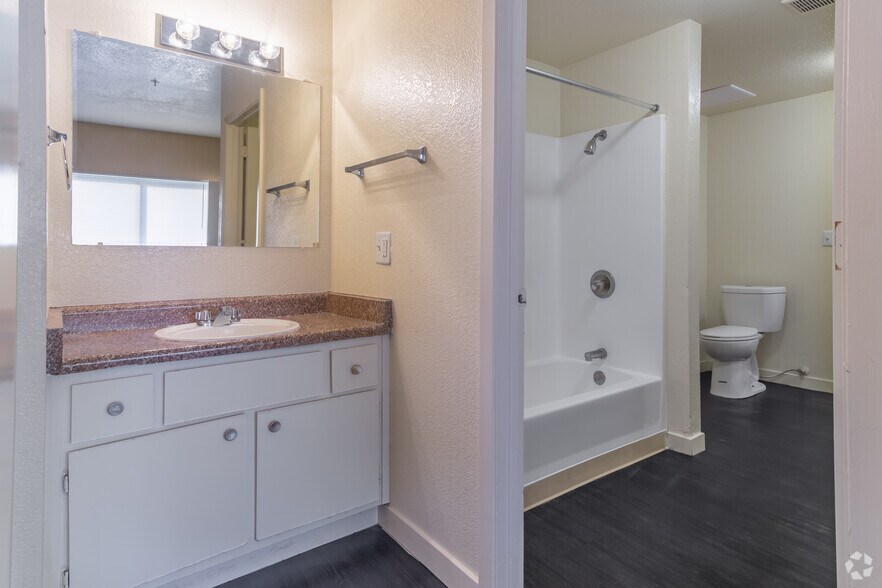 6500 47th St, Sacramento, CA à vendre - Photo intérieure – Image 3 sur 37