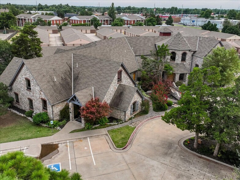 4242 N Meridian Ave, Oklahoma City, OK à vendre - Aérien – Image 2 sur 25