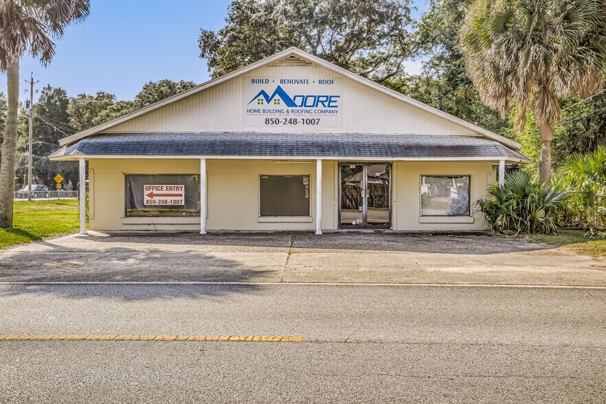 2485 E Johnson Ave, Pensacola, FL à vendre - Photo de l’immeuble – Image 1 sur 12