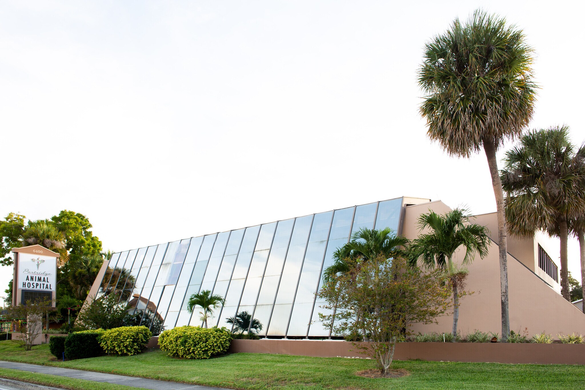6400 4th St N, Saint Petersburg, FL à vendre Photo principale– Image 1 sur 9