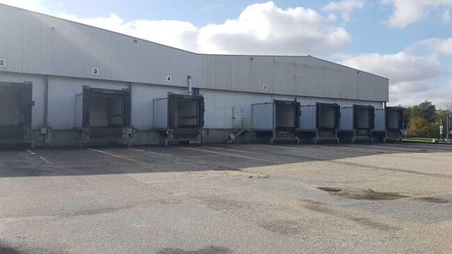 Plus de détails pour Bureau, Industriel/Logistique à louer