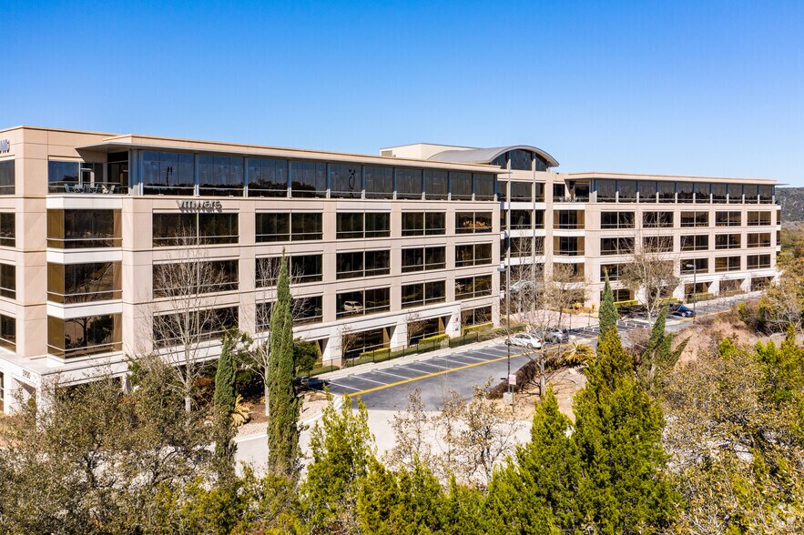 3900 N Capital of Texas Hwy, Austin, TX à louer - Photo de l’immeuble – Image 1 sur 10