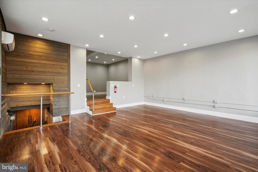 229 S Easton Rd, Glenside, PA à vendre - Photo de l’immeuble – Image 3 sur 15