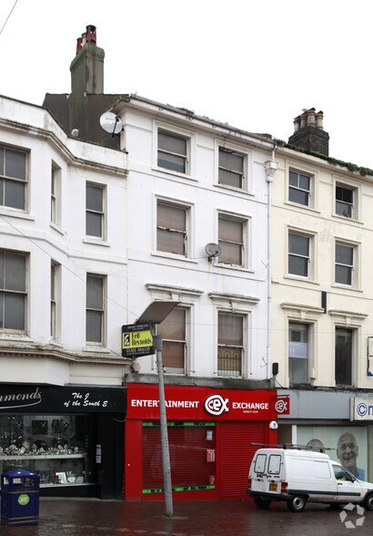 32 Sandgate Rd, Folkestone à vendre - Photo de l’immeuble – Image 2 sur 3