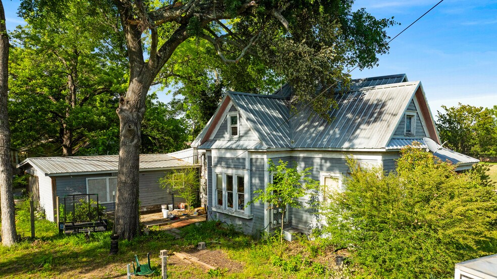 1975 E Cherry St, Paris, TX à vendre - Photo de l’immeuble – Image 2 sur 27