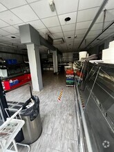 Local commercial dans Móstoles, Madrid à louer Photo intérieure– Image 1 sur 16