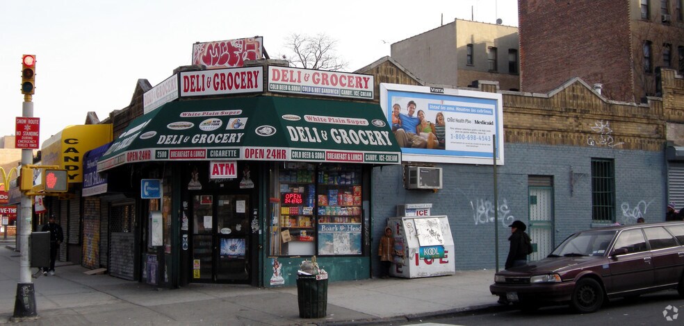 709 Mace Ave, Bronx, NY à louer - Photo de l’immeuble – Image 3 sur 4