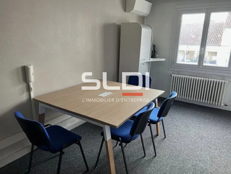 Bureau dans Lyon à louer - Photo de l’immeuble – Image 2 sur 8