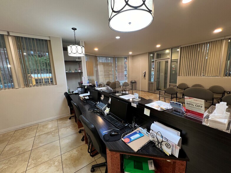 2020 Cortelyou Rd, Brooklyn, NY à louer - Photo intérieure – Image 3 sur 16