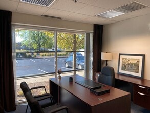 1320 Tower Rd, Schaumburg, IL à louer Photo intérieure– Image 1 sur 1