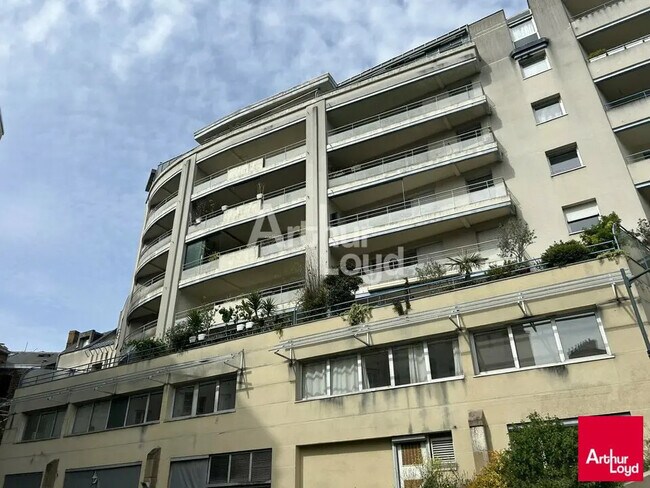 Plus de détails pour Bureau à louer