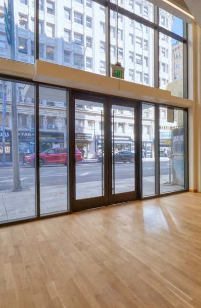 410 W 7th St, Los Angeles, CA à louer Photo intérieure– Image 1 sur 3