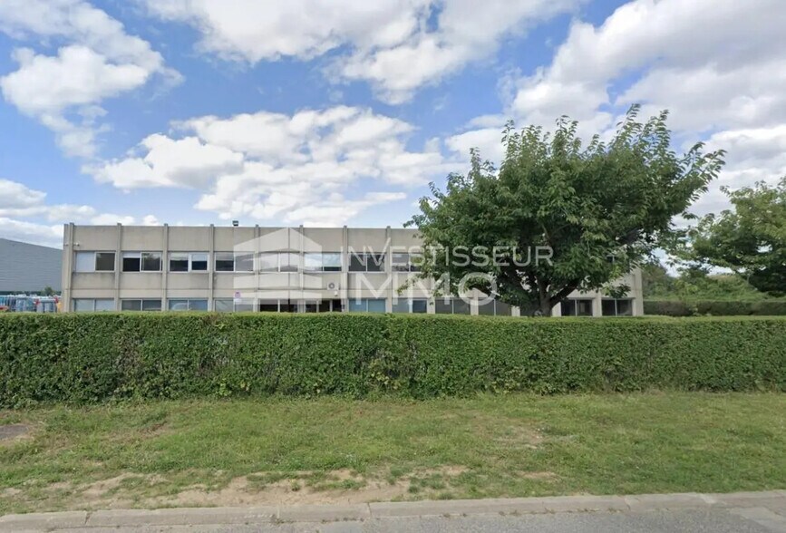 Industriel/Logistique dans Buc à louer - Photo de l’immeuble – Image 2 sur 3