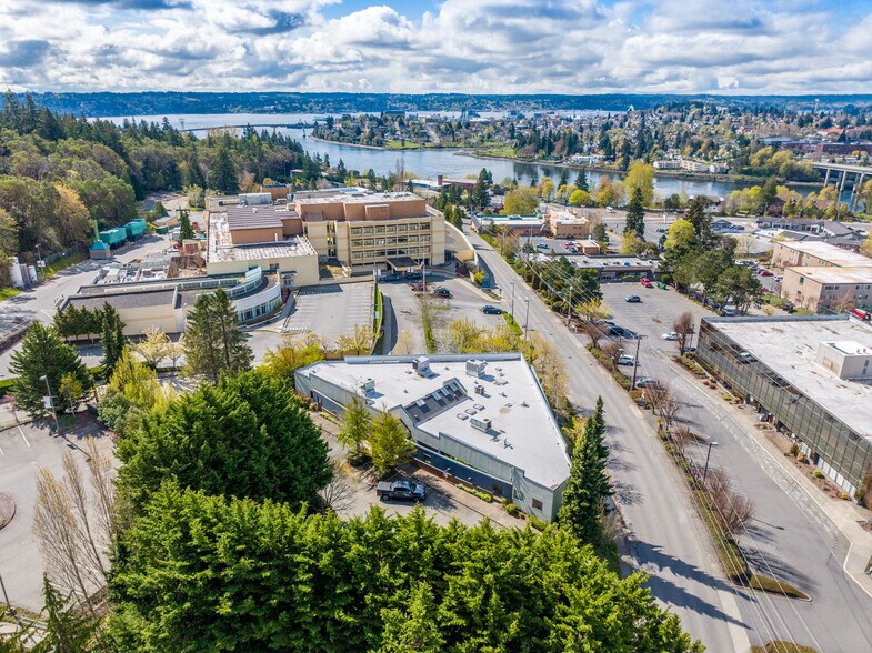 2600-2602 Cherry Ave, Bremerton, WA à louer - Aérien – Image 2 sur 12