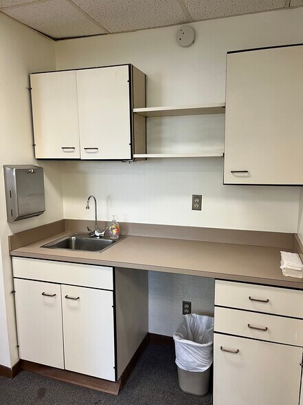 20 Hope Ave, Waltham, MA à vendre - Photo intérieure – Image 2 sur 27