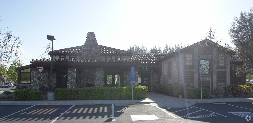 1848 Portola Ave, Livermore, CA à louer - Photo de l’immeuble – Image 2 sur 2