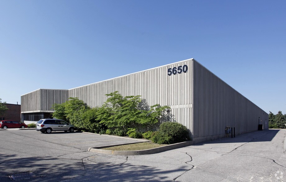 5650 Timberlea Blvd, Mississauga, ON à vendre - Photo principale – Image 1 sur 3