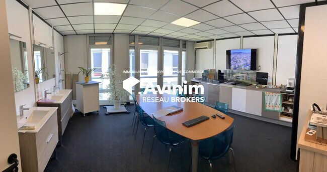 Plus de détails pour Bureau à vendre