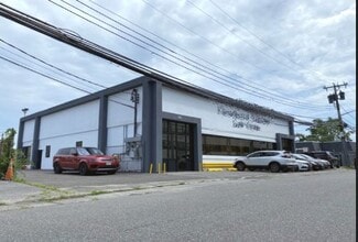 Plus de détails pour 26-32 Bond St, Westbury, NY - Bureau à louer
